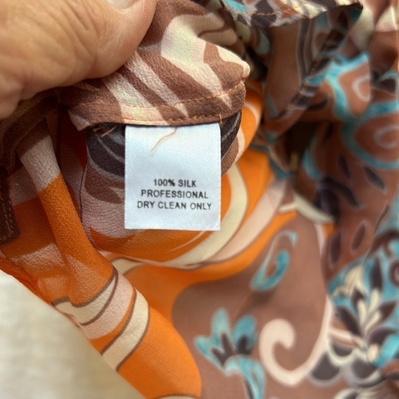 Craig Taylor Mia Paisley Silk Blouse - Picture 8 of 10